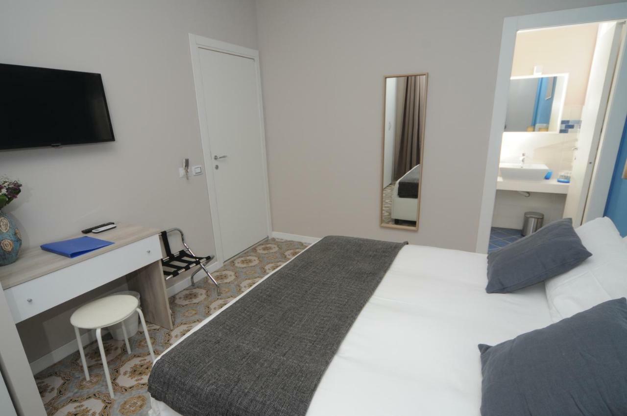 La Casa di Giorgio B&B Napoli Esterno foto